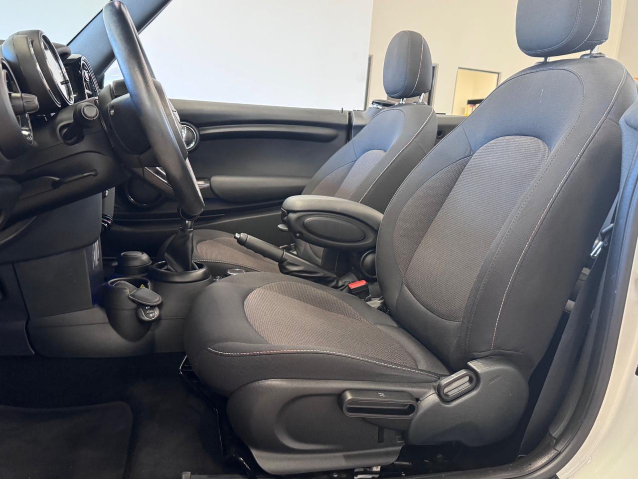 Mini Cooper Clubman CABRIO 1.5 102CV NEOPATENTATI GARANZIA UNIPRO TAGLIANDI CERTIFICATI
