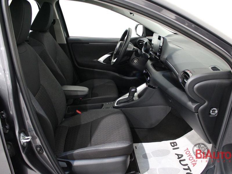 Toyota Yaris Hybrid Style MY22