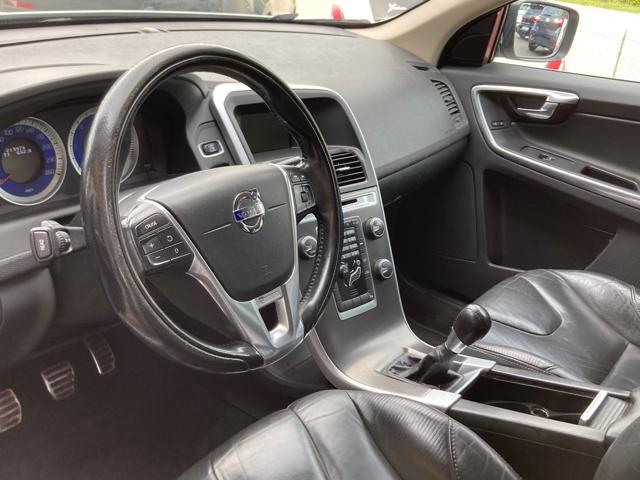 VOLVO XC60 DRIVe R-design