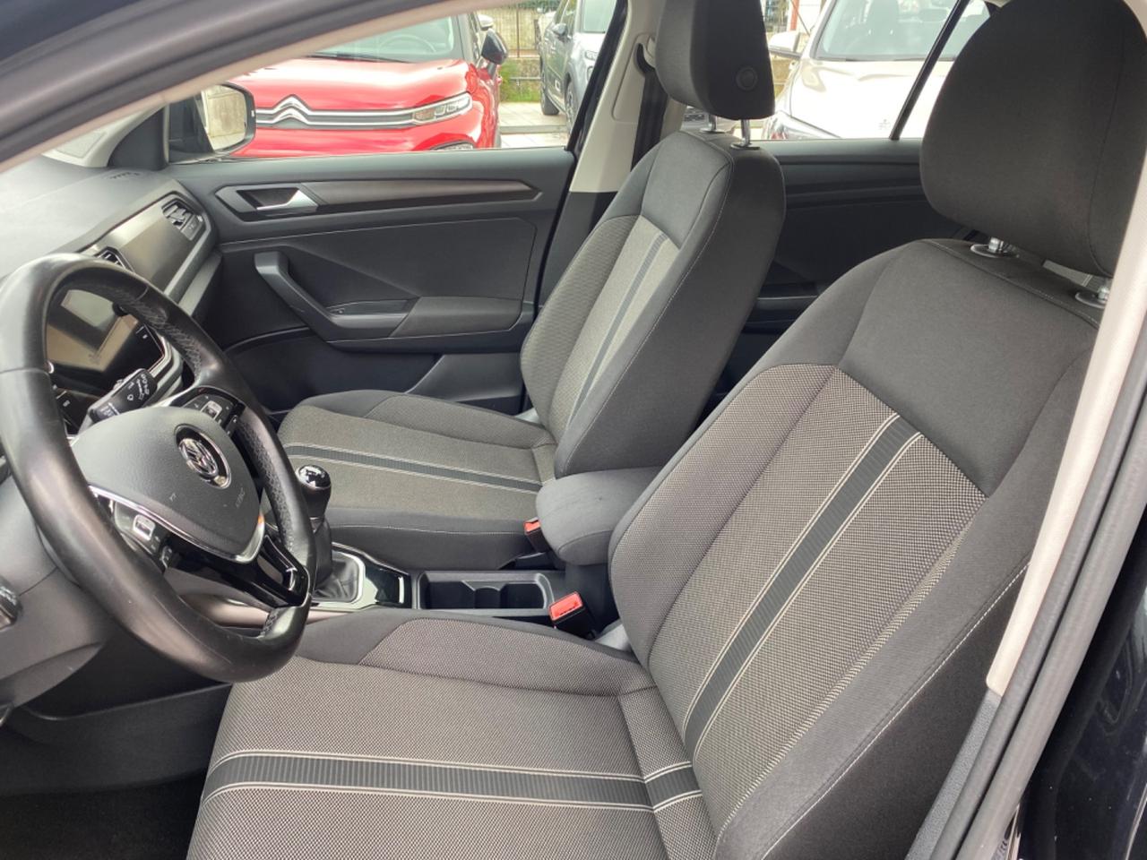 Volkswagen T-Roc 1.6 TDI SCR Business BlueMotion Technology