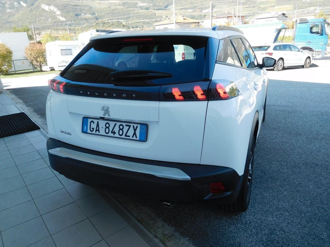 Peugeot 2008 BlueHDi 130 S&S EAT8 Allure