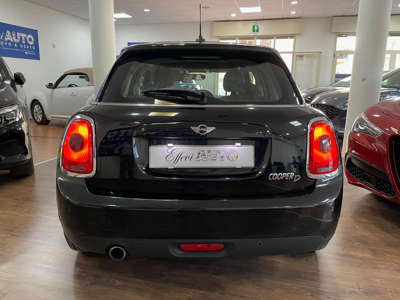 MINI 1.5 COOPER D 5Porte Automatica - 2015