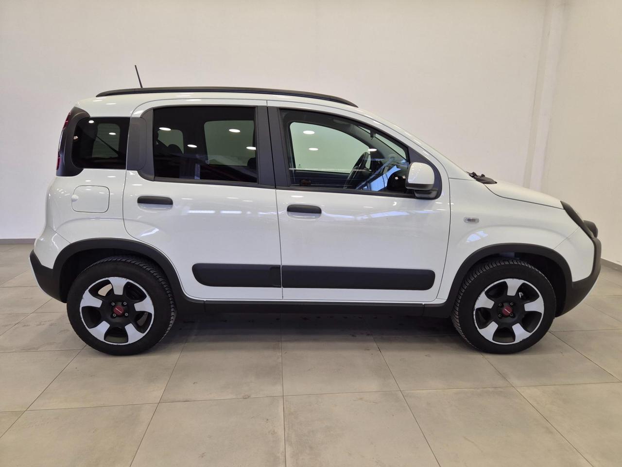 Fiat Panda 1.0 hybrid Citycross !! PREZZO REALE !! - NEOPATENTATI - Carplay - Sens. Park.