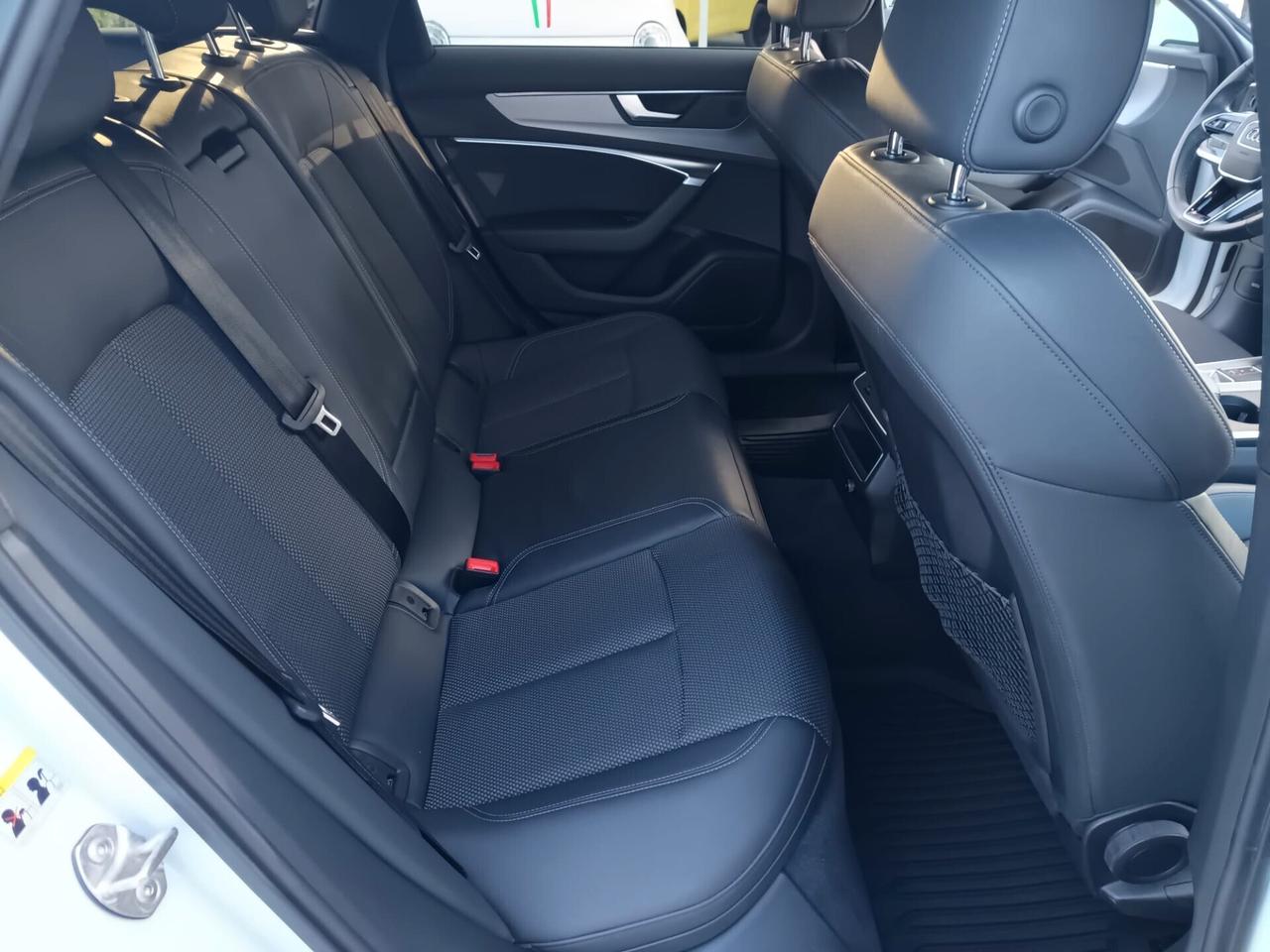 Audi A6 Avant 40 TDI S-Line Quattro Tua a 493€/Mese