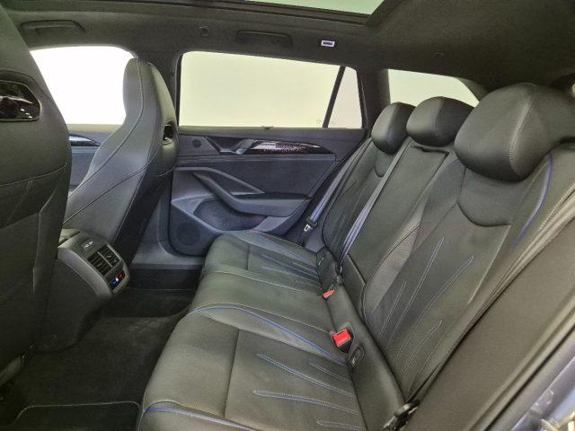 VOLKSWAGEN Passat 2.0 TDI 150 CV SCR DSG R-Line - ACC/Lim - Cam 360