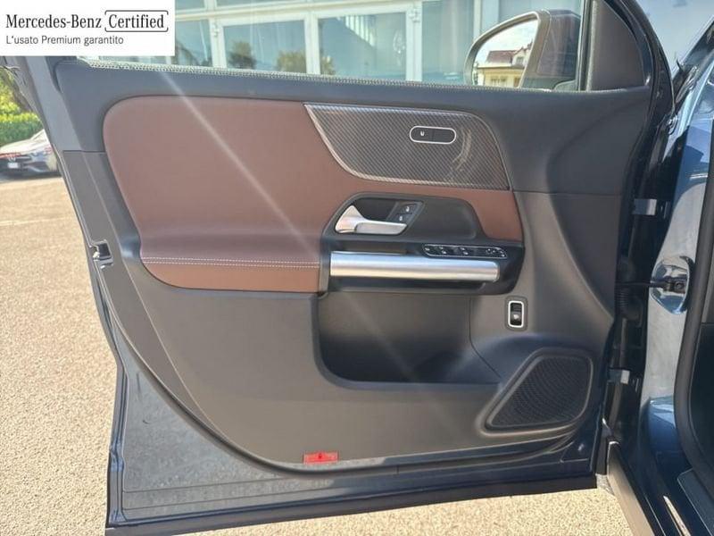 Mercedes-Benz GLA 200 D PREMIUM AUTO