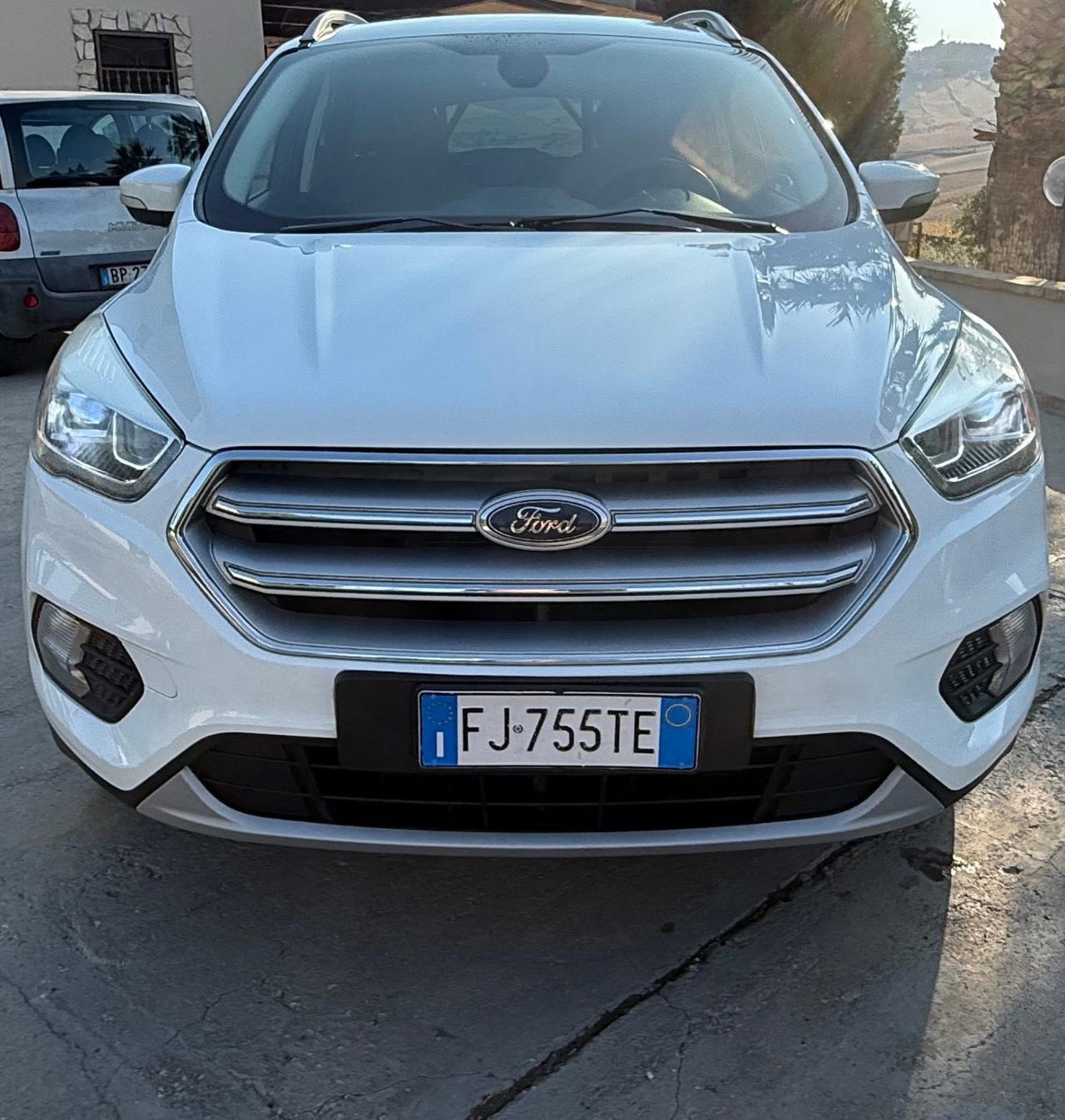 Ford Kuga 1.5 TDCI 120 CV S&S 2WD Titanium