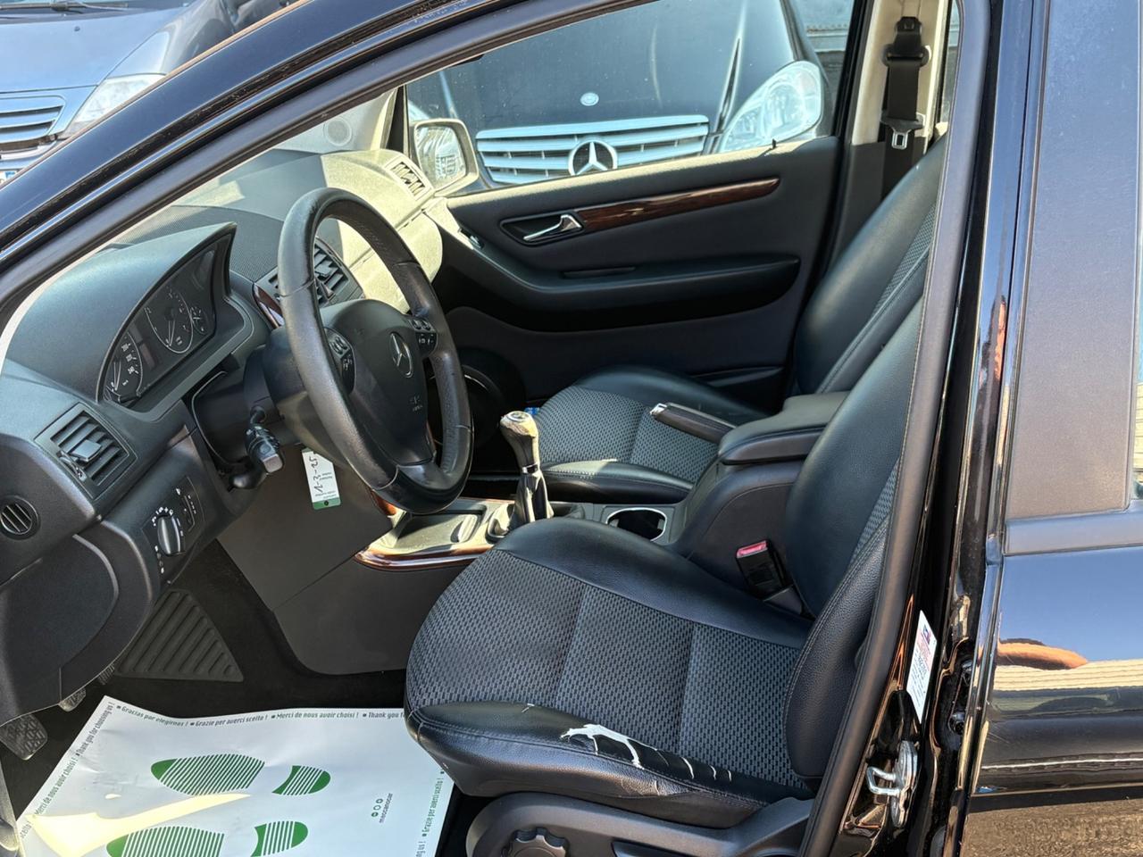 Mercedes-benz A 170 BlueEFFICIENCY Avantgarde