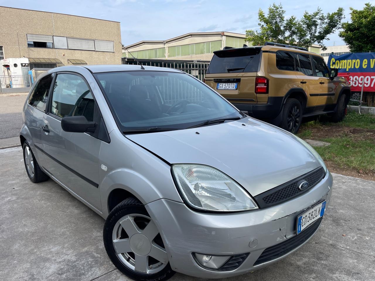 Ford Fiesta 1.2 benzina euro4 neopatentati