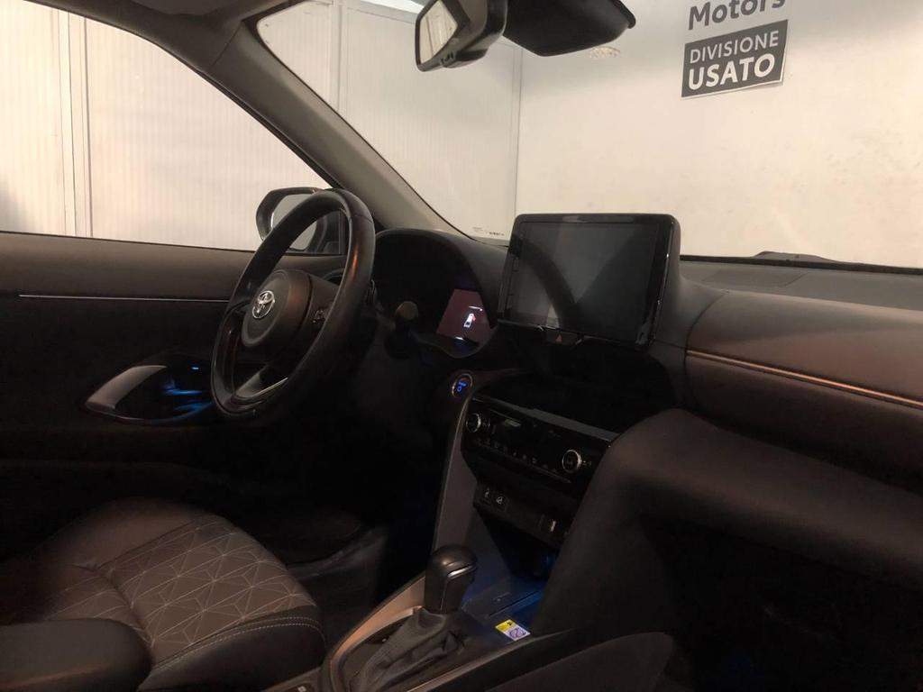 Toyota Yaris Cross 1.5 H Lounge AWD-i E-CVT