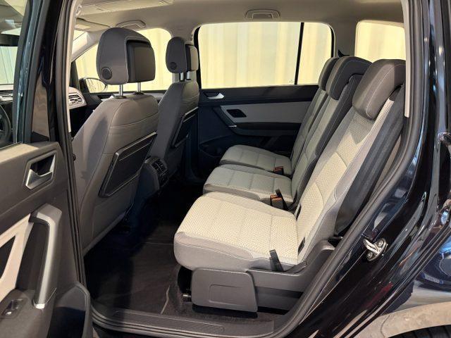 VOLKSWAGEN Touran 1.5 TSI Business Navi App Connect DAB+