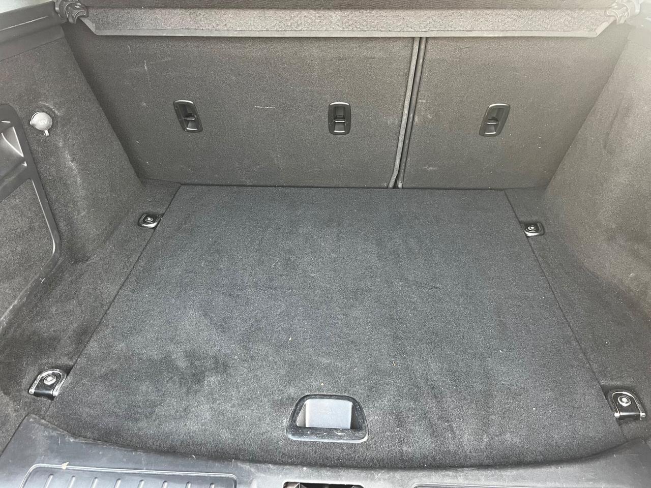 Land Rover Range Evoque 2.2 4X4 TD4 5p. Pure Tech Pack Launch Edition