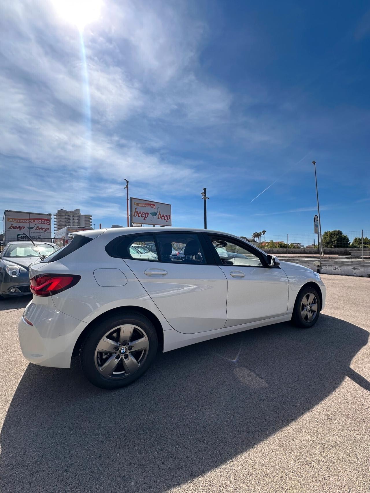 Bmw SERIE1 116d 5p. Advantage