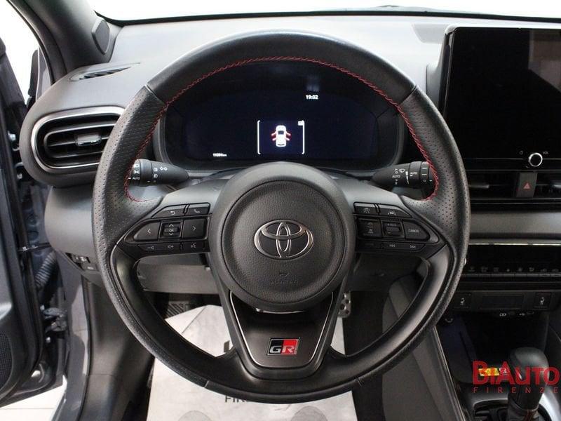 Toyota Yaris Yaris 1.5h 130 GR Sport