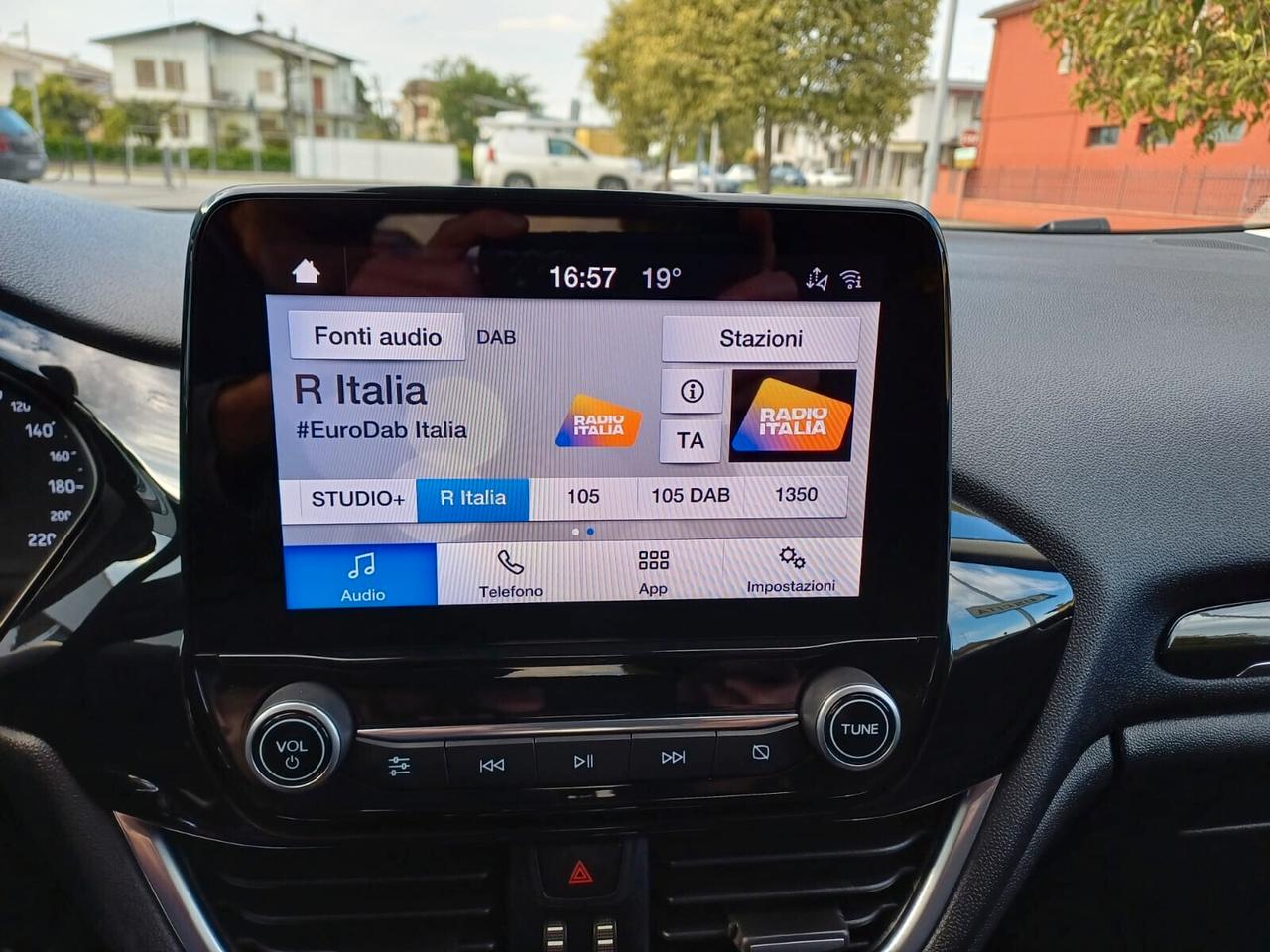 Ford Fiesta 1.5 EcoBlue 85 cv S&S 5 porte Titanium