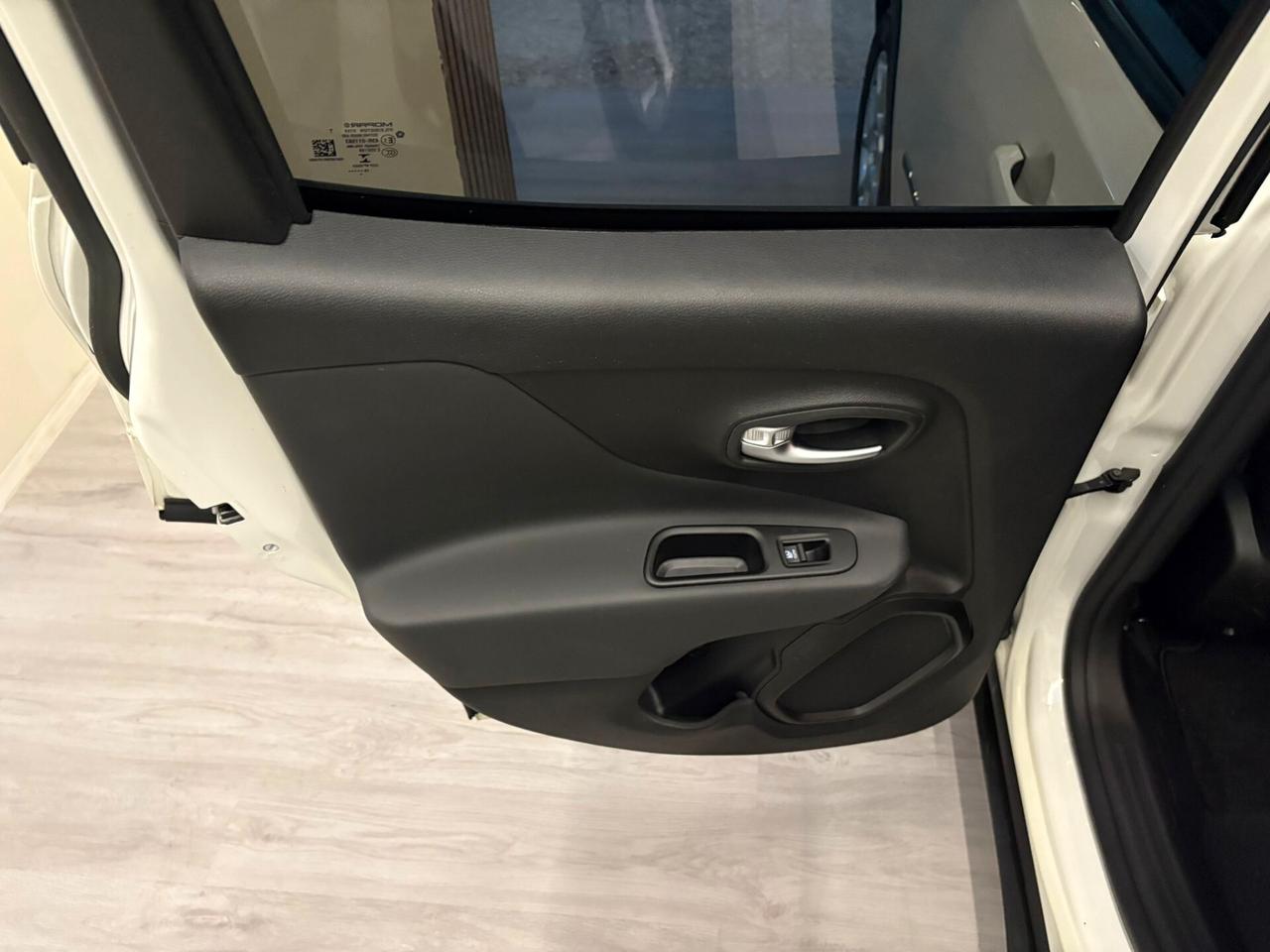 Jeep Renegade 1.6 Mjt DDCT 120 CV Limited Full-LED