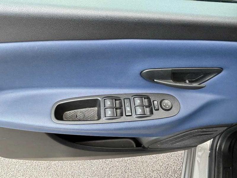 Lancia Ypsilon New 5 porte My24 1.0 Firefly 70 CvStart&Stop Hybrid Oro