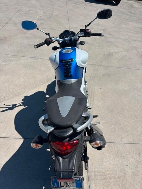 Suzuki Gladius 650 - 2009