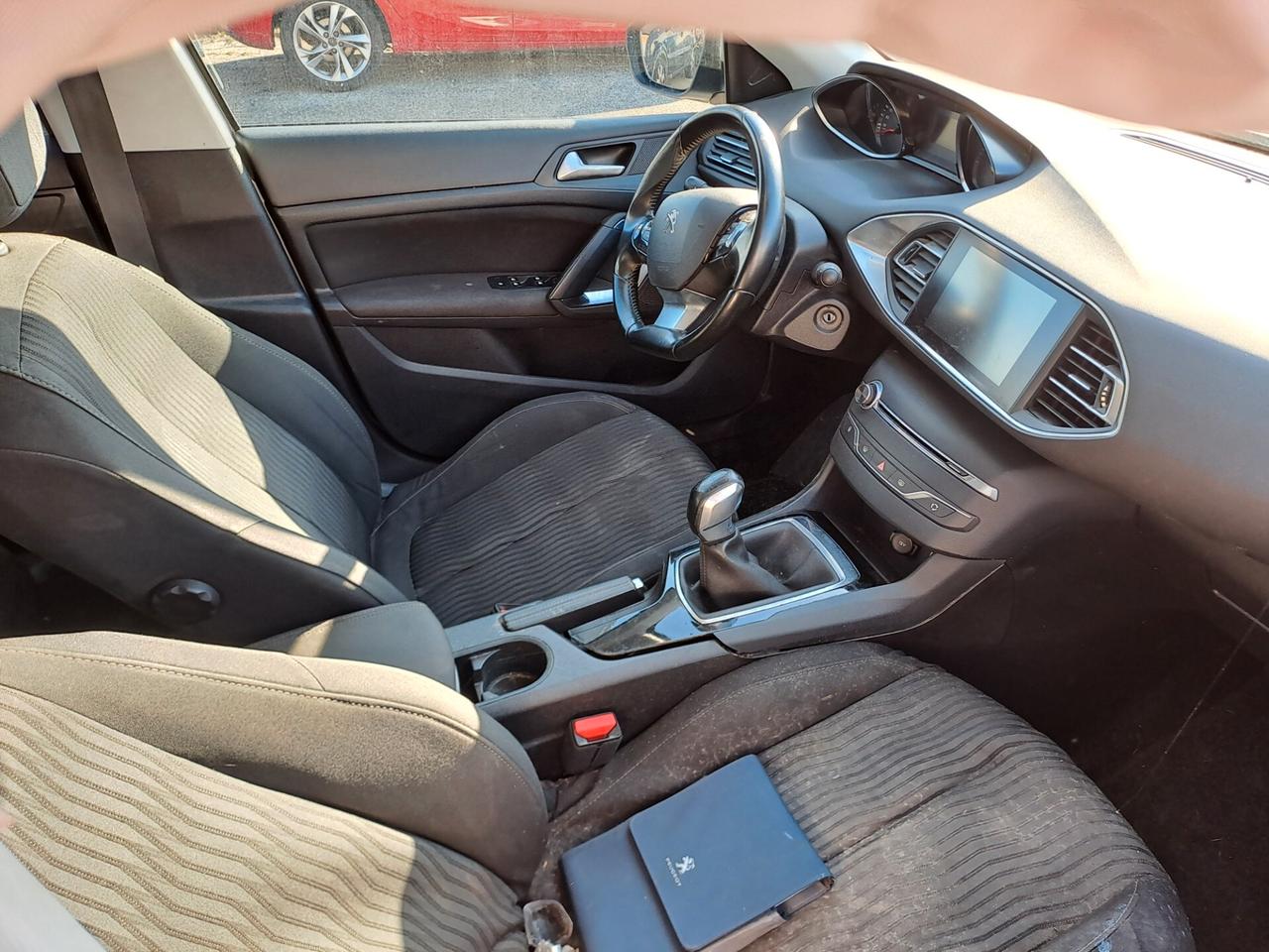 Peugeot 308 BlueHDi 120 S&S SW Business