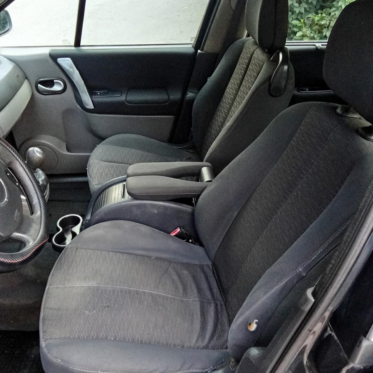 Renault Scénic 1.5 dCi/105CV 08