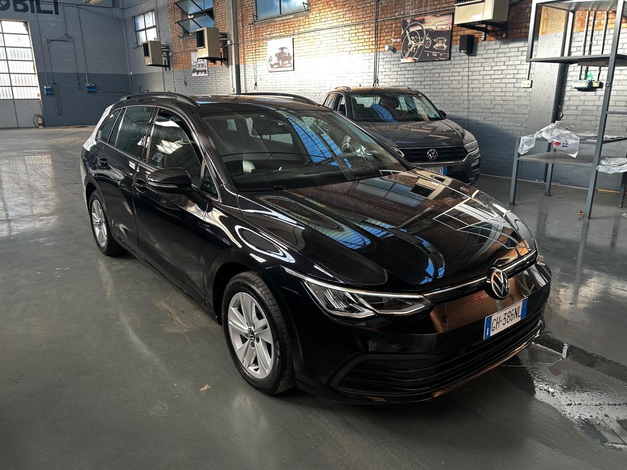 Volkswagen Golf variant 2.0 TDI 115 CV SCR Life Neopatentati