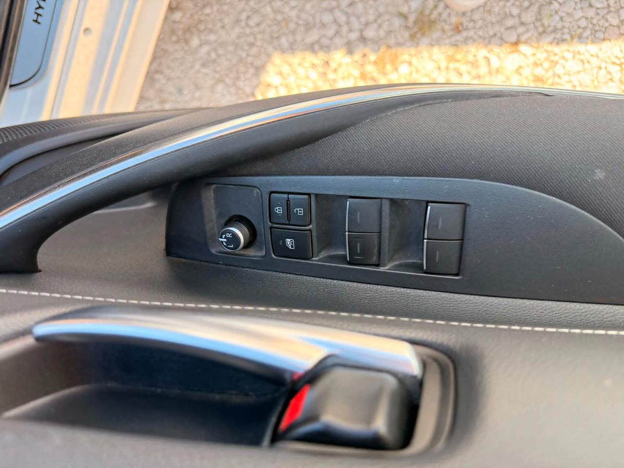 Toyota Corolla 1.8 Benz/Ibrida OK Neopatentato