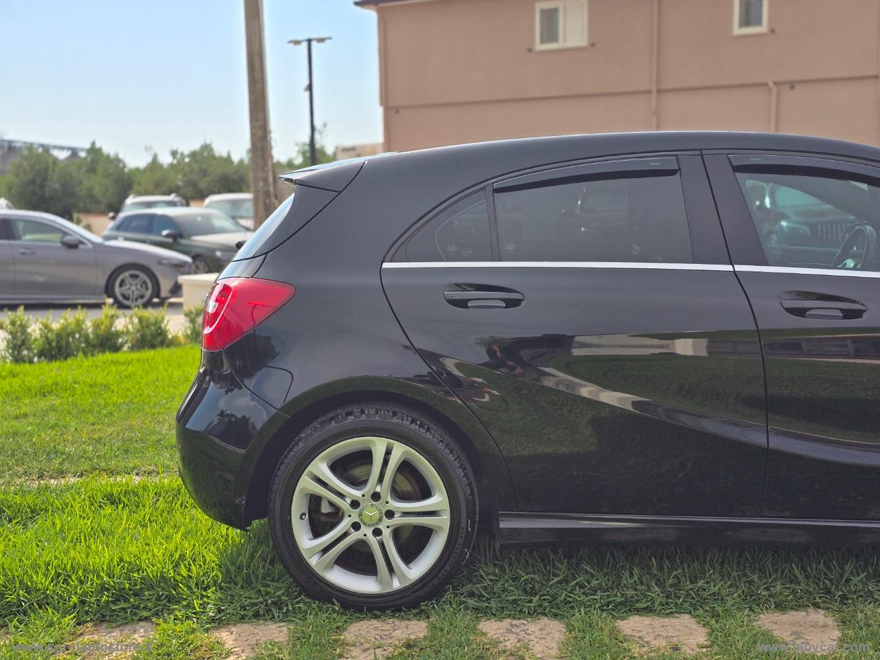 MERCEDES-BENZ A 180 CDI Sport