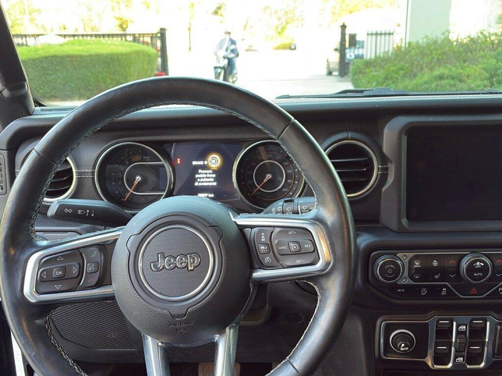 Jeep Wrangler Unlimited 2.0 Sahara 4WD Auto