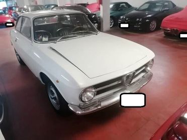 Alfa Romeo GT 1300 junior