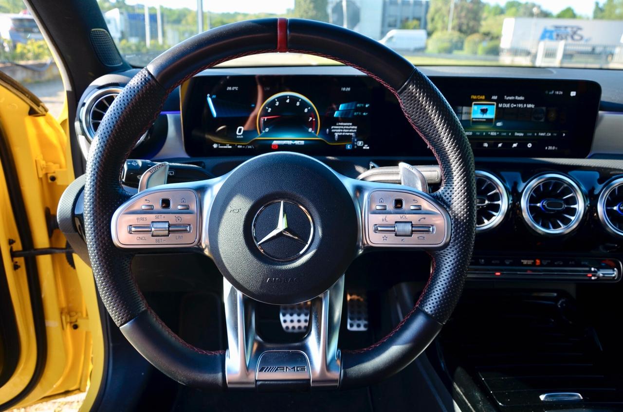 MERCEDES-BENZ A35 AMG 4MATIC 306cv AUTO, UFF ITALIANA, SERVICE MERCEDES, TETTO, MULTIBEAM, RETROCAMERA, LUCI 64 COLORI, 19", PERMUTE