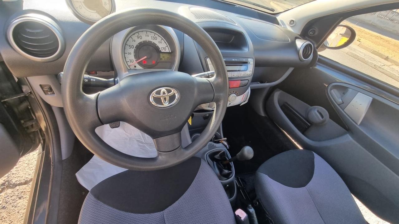 Toyota Aygo 1.0 12V VVT-i 3 porte