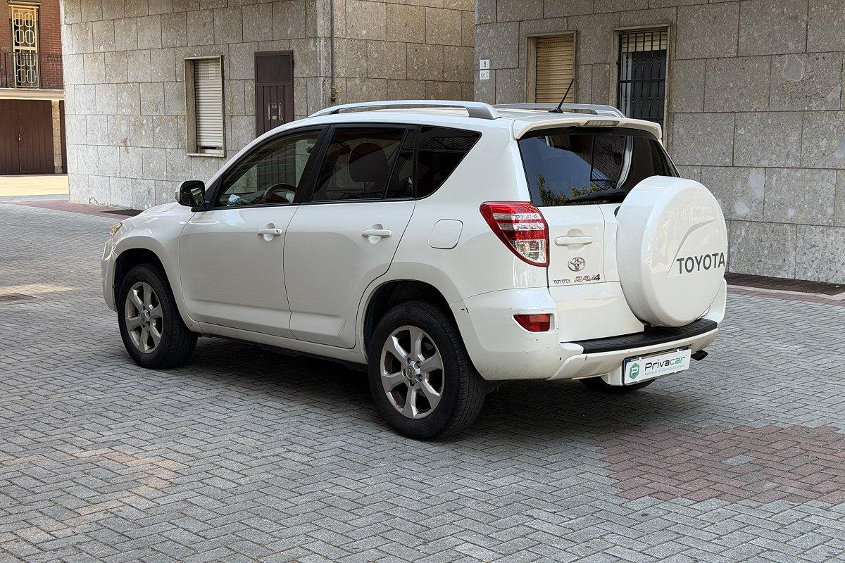 TOYOTA RAV4 2.2 D-4D 150 CV DPF Exclusive