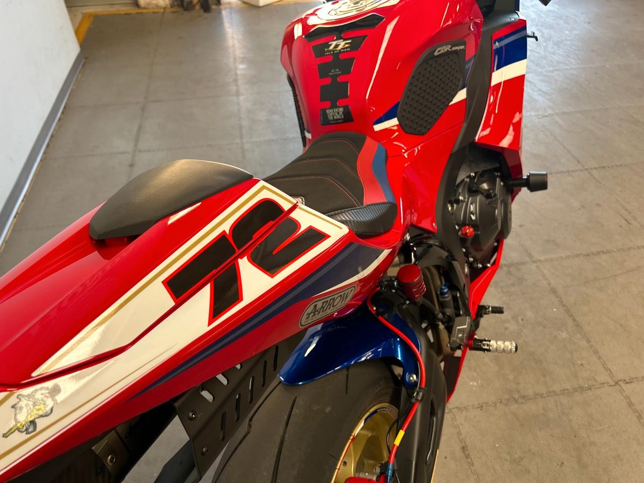 Honda CBR 600 RR racing