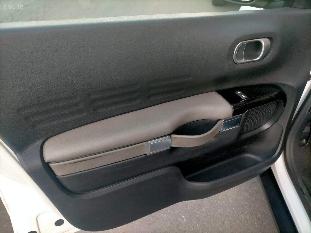 Citroen C4 Cactus BlueHDi 100 S&S Shine