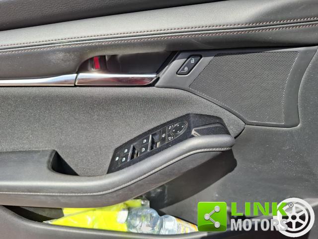 MAZDA 3 2.0L Skyactiv-G M-Hybrid Exceed