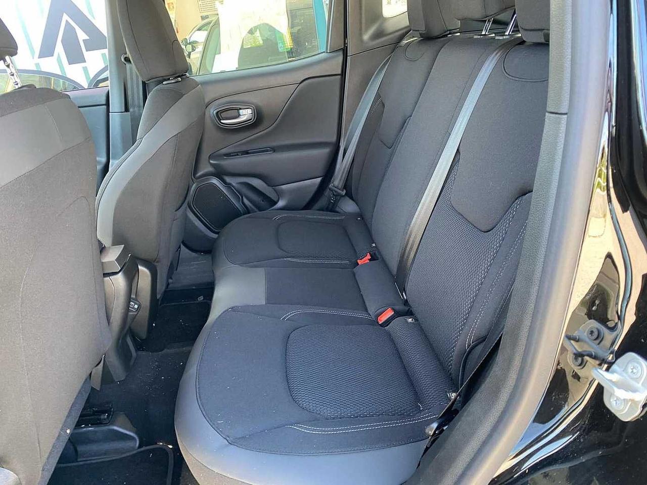 Jeep Renegade 1.5 Turbo T4 MHEV Altitude