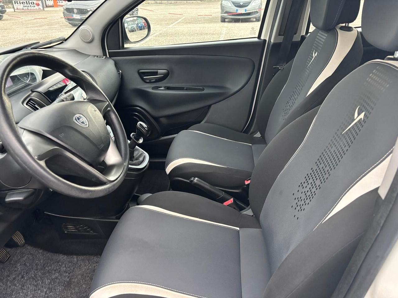 Lancia Ypsilon 900 TwinAir Natural Power - 2014