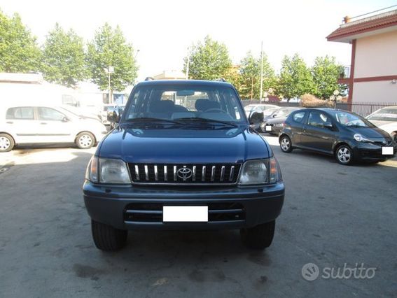 TOYOTA Land Cruiser 4X4 8 POSTI GANCIO TRAINO 1999