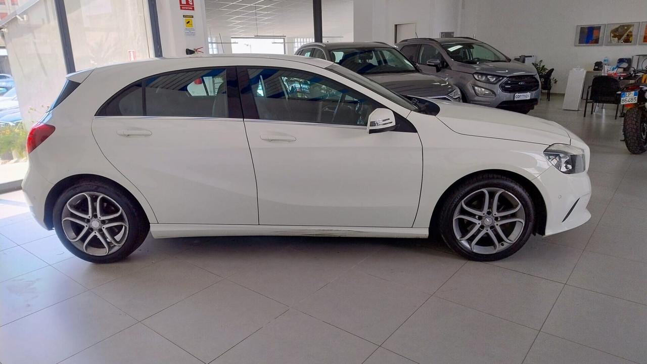 Mercedes-benz A 180 A 180 d Sport
