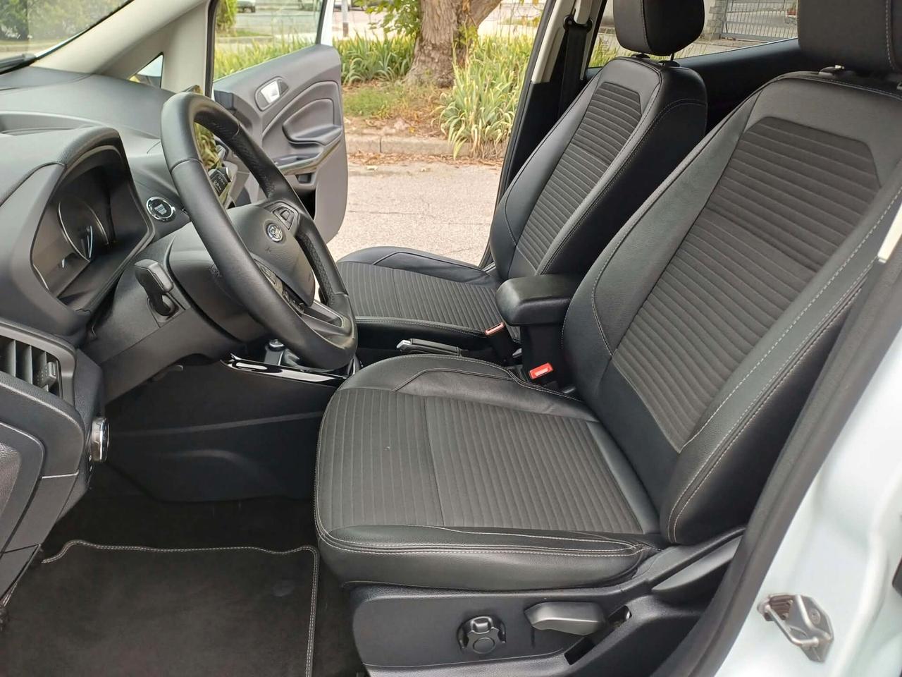 Ford EcoSport 1.0 EcoBoost 100 cv Titanium