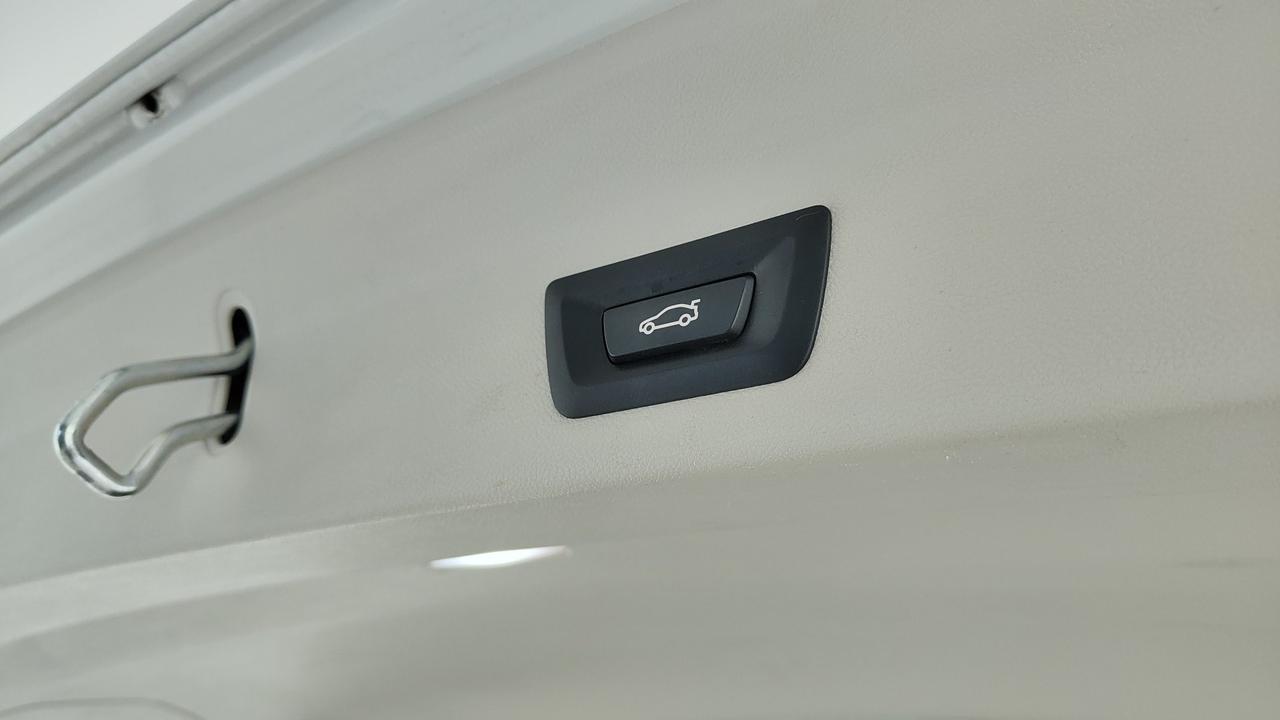 BMW X3 xdrive20d mhev 48V auto