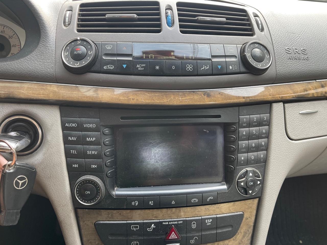 MERCEDES E 320 S.W. BENZINA-GPL EURO4 4MATIC AVANGARGE