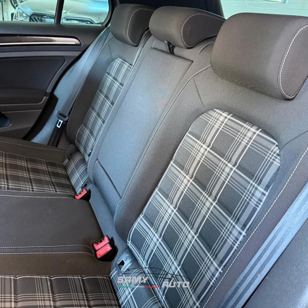 Volkswagen Golf GTD 2.0 TDI DSG 5p.