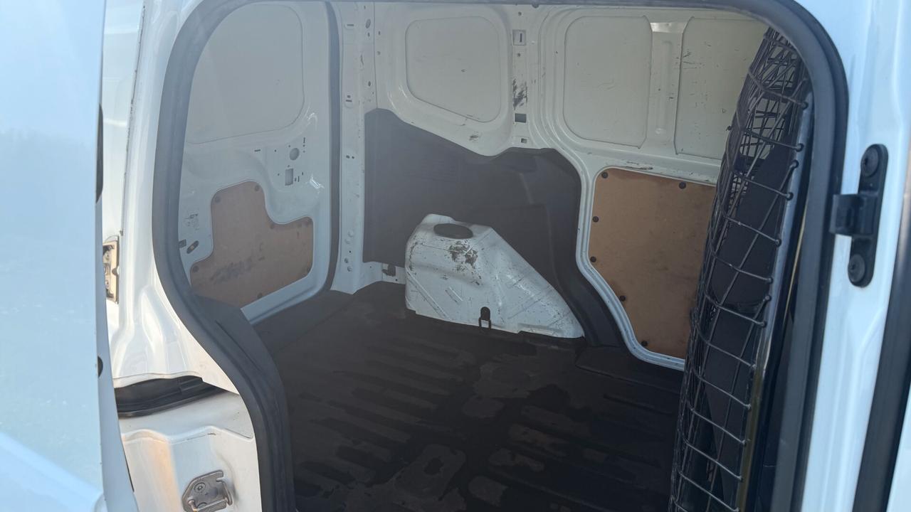 FORD TRANSIT COURIER TREND