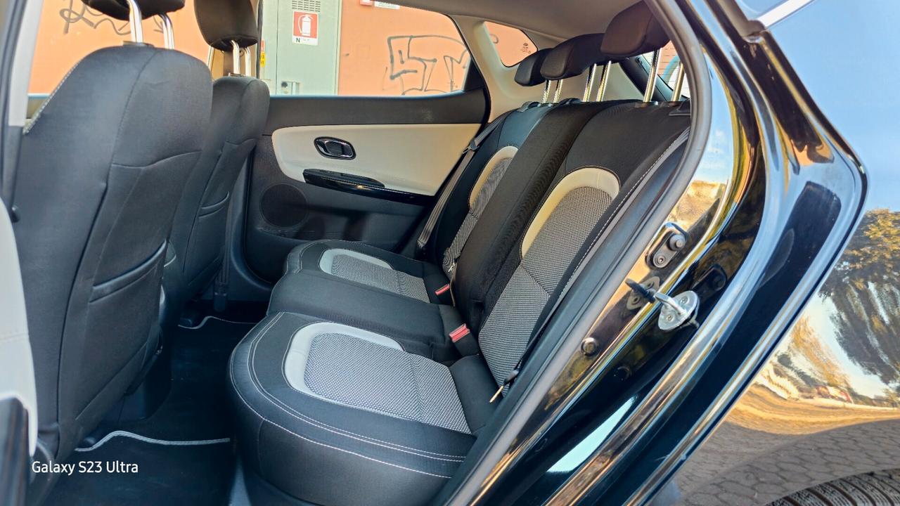 Kia Ceed full optional navi/ retrocamera Garanzia 12 mesi ok neopatentati
