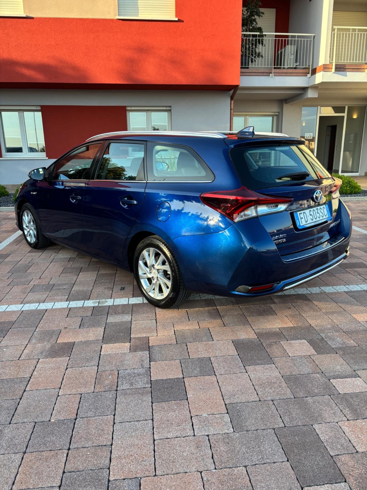 Toyota Auris Touring Sports 1.8 Hybrid Active