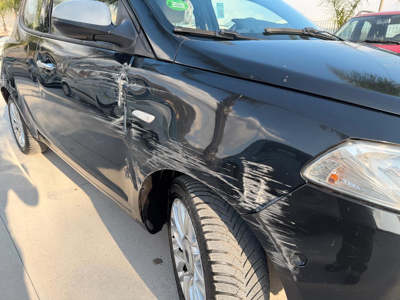 LANCIA YPSILON 2014 1.2 BENZINA 69 CV *DISTR FATTA