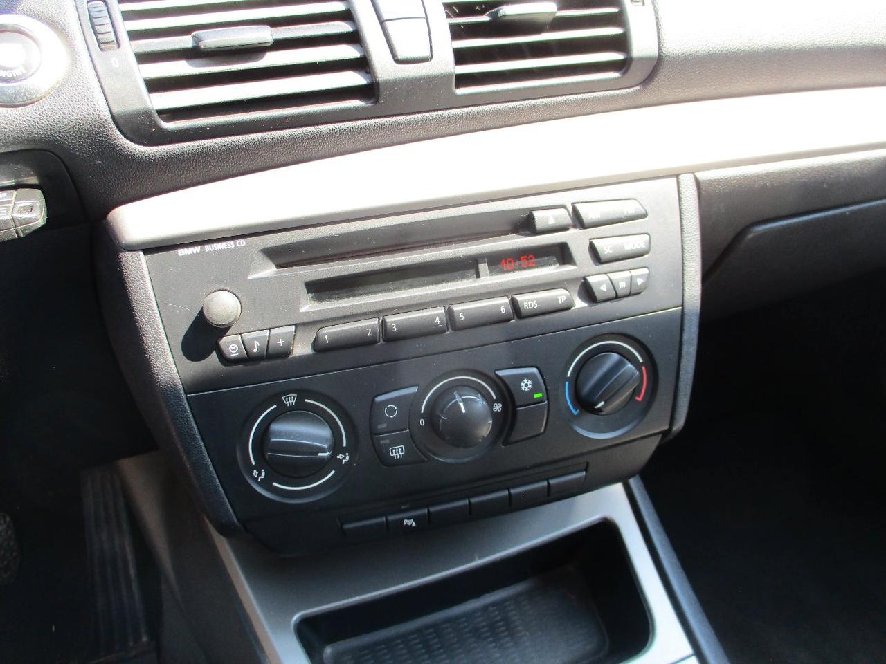 BMW 116 i 5p Futura Pelle/Sensori