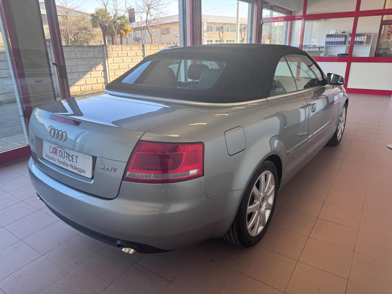 Audi A4 Cabriolet 2.0 TDI S-Line