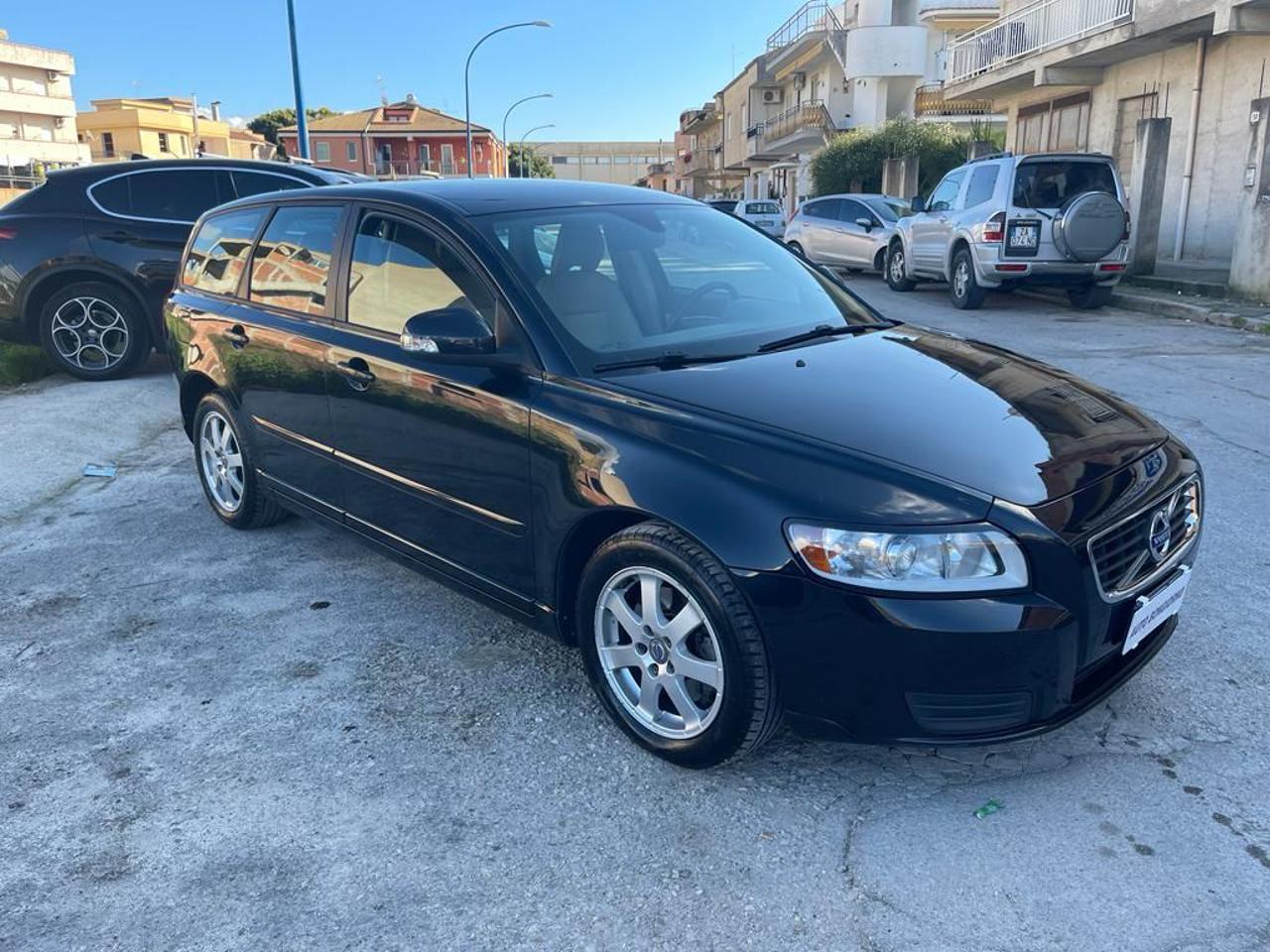VOLVO V50 D3 POLAR